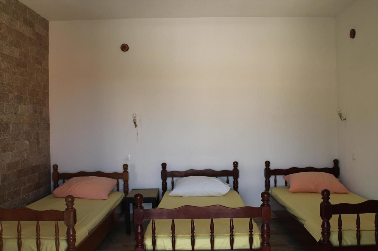 Гостевой дом Rooms Lazarević Сутоморе-19