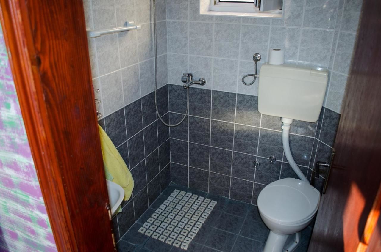 Гостевой дом Rooms Lazarević Сутоморе-33