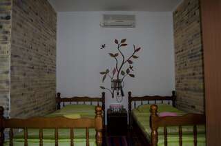 Гостевой дом Rooms Lazarević Сутоморе Двухместный номер с 2 отдельными кроватями-1