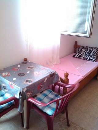 Гостевой дом Rooms Lazarević Сутоморе Двухместный номер с 2 отдельными кроватями-35