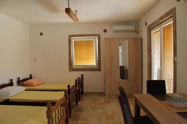 Гостевой дом Rooms Lazarević Сутоморе-20